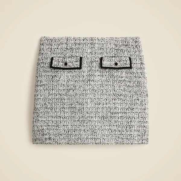 Flap-pocket mini skirt in tweed