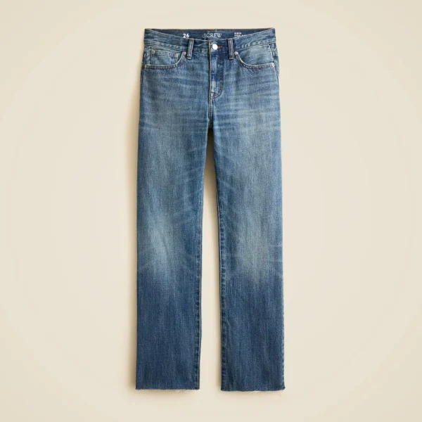 Nipped straight jean in rigid