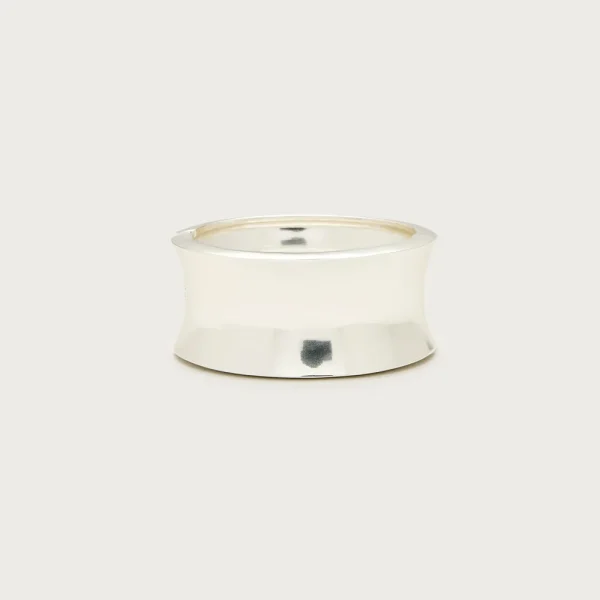 Oversized metallic hinge bracelet