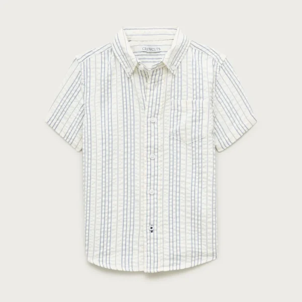 Short-sleeve seersucker camp shirt
